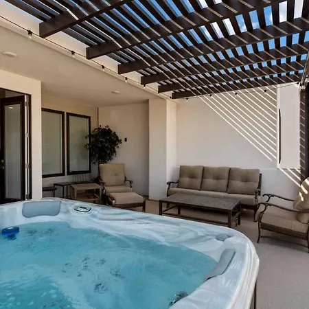 Cloud 9 At Desert Color Home